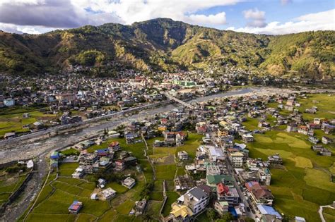 aerial   town  bontoc  capital   landlocked province