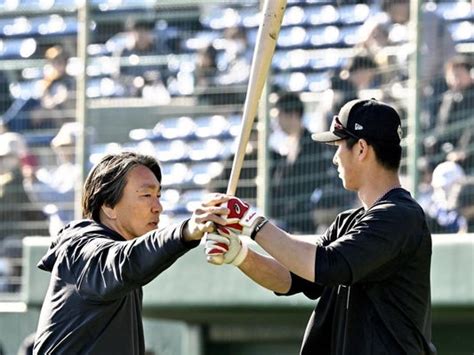 巨人・秋広がさっそく2安打、前日に松井秀喜臨時コーチから指導「細かい動きはまだまだ」 読売新聞