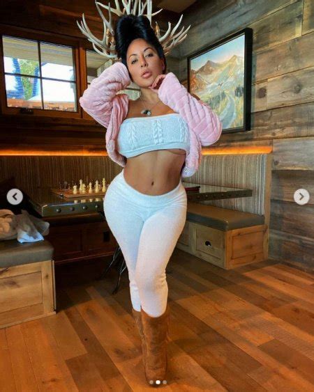 Vids Pics Wearing Uggs Boots Page FreeOnes Forum The Free Sex Community