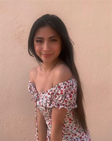 Christina In A Summer Dress Porn Pic
