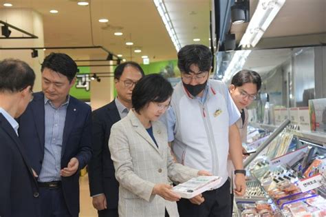 오유경 식약처장 “수산물 방사능 안전관리 더욱 철저히 할 것” 조세일보