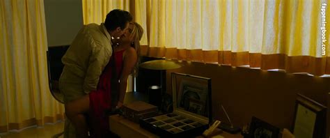 Florence Pugh Nude The Fappening Photo FappeningBook