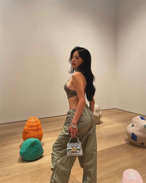 Hot Girl Tri U Followers C Nhi U Set Sexy Khoe Body Nh T Ng T C M Kh Ng Ph N C M