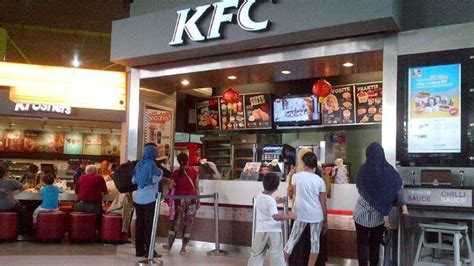 PROMO KFC Indonesia Hadirkan Hot Cheesy Chicken Dalam Golden Combo Cuma Rp Ribuan Tribun