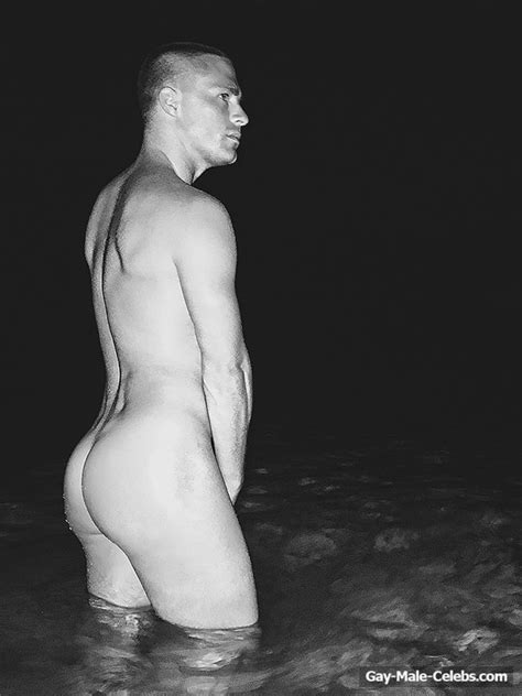 Colton Haynes Nude And Sexy Shots Gay Male Celebs