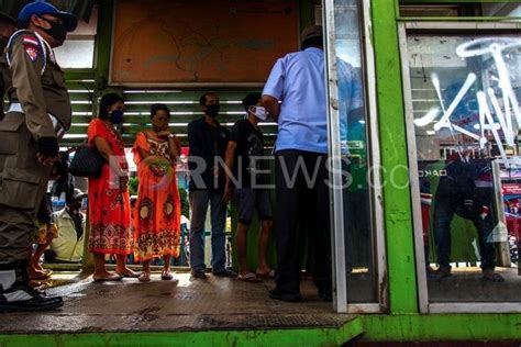 Potret Warga Palembang Kepergok Wawako Keluar Rumah Tak Pakai Masker