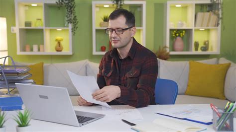 Shredder safety tips every home office worker needs to know 25