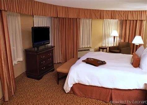 HAMPTON INN & SUITES COLUMBUS-DOWNTOWN, OHIO