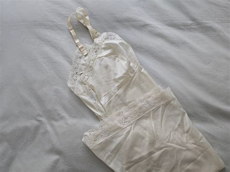 Full Slip Petticoat By Vanity Fair Lingerie Size Aus Uk Us Etsy Uk