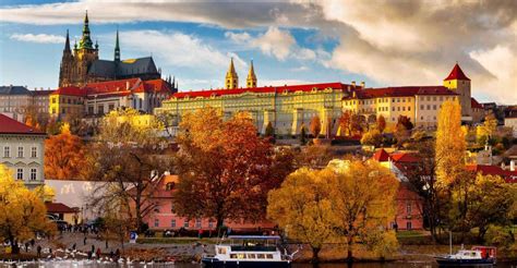 Prague Castle & Castle District: 2-Hour Guided Tour | GetYourGuide