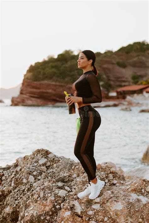 Strong Female Naked Wrestling Lift Stock Photos Free Royalty Free Stock Photos From Dreamstime