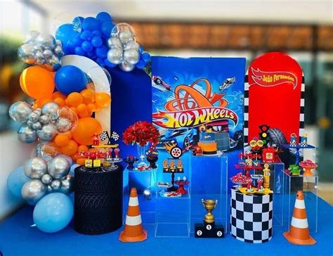 Pin By Matlhogonolo Mongwa On Art Hot Wheels Birthday Hot Wheels Party Decorations Hot