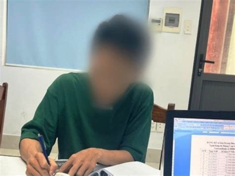 Nóng trong tuần Chụp ảnh nude để vay triệu đồng cô gái trẻ bị làm nhục