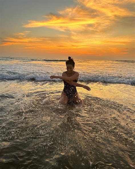 Aisha Sharma Spices Things Up As She Flaunts Her Curves In Bikini