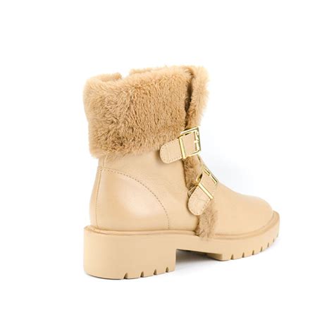 Bota Con Felpa Nude Zapatos Bolsas Acess Rios I Jorge Bischoff Ecuador