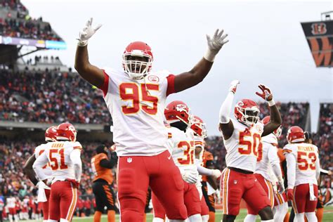 Chiefs Lb Willie Gay Despite Chris Jones Absence Defense Is Rolling In Training Camp