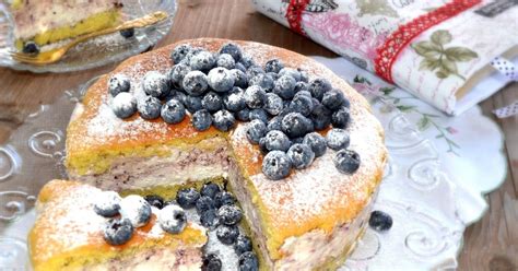 Лека и бърза плодова торта! Направих я с боровинки, но ще се представи ...