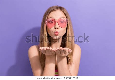 4 535 Ado Blonde Baisée Images Stock Photos 3D objects Vectors Shutterstock