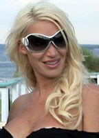 VALERIE NELSON Nude AZNude