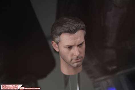 Hot Toys正義聯盟蝙蝠俠 Batman 實物樣辦登場 Toys Zone D 玩具兄弟 Figures Price List Reviews