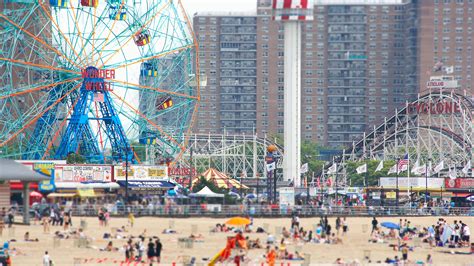 14 popular beaches in New York City - Lonely Planet