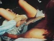 Naked Unknown In Palmen Meer Und Nasse Grotten