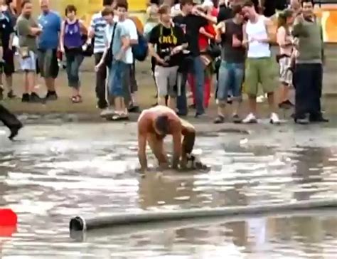 Naked Festival ThisVid