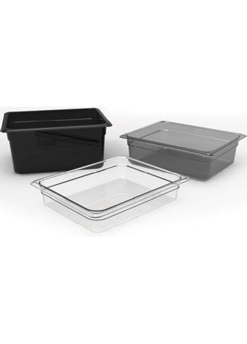 Многоразовая пластиковая столовая посуда.