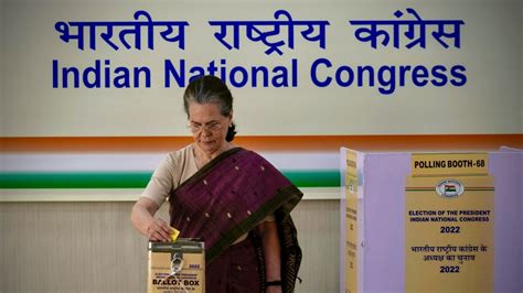 India’s Congress Begins Vote to Elect New Party President