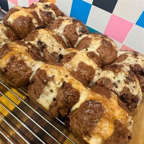 Choc Chip Hot Cross Buns That Will Blow Your Mind Easy Recipe Gang