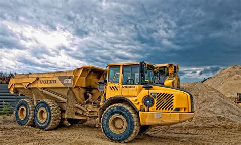 geofencing  tracks  construction vehicles tools  materials