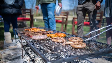 Traditional Braai Draws South African People From Across Tennessee