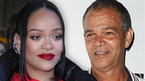 Rihannas Father Found Out About Baby During Halftime Show Hopes For Girl