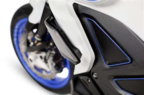 KYMCO anuncia RevoNEX para la naked de km h con la última tecnología eléctrica