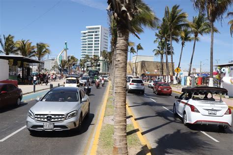 Abarrotan Tambi N Las Playas De Mazatl N Este Domingo De Pascua