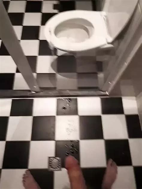 Shooting A Big Load Gay Amateur Amateur Porn Feat Big Shooter Guy Xhamster