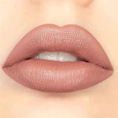 Labial Amor Us Velvety Kiss Color Peachy Nude Mercadolibre