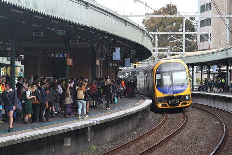 H18 arrives into Strathfield station with a down Emu Plains service - Wongm's Rail Gallery