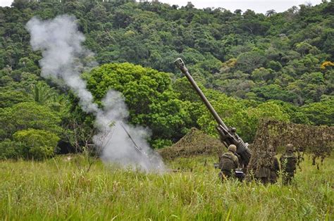 FFE realiza exercício de Tiro de Artilharia de Campanha na Ilha da