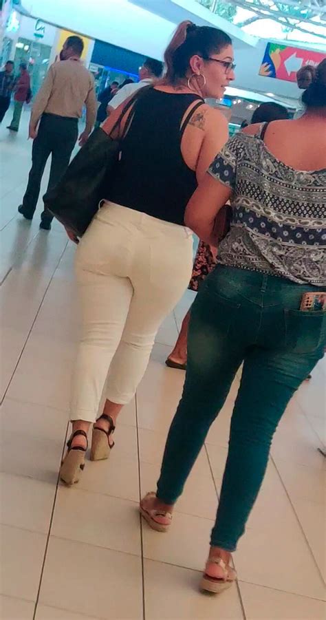 LATINA ASS Tight Jeans Forum