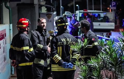 Strage Nel Torinese Un Treno Regionale Investe E Uccide Cinque Operai