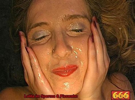 666 Piss Snapshots With Kathy And Annette Schwarz 29003 05 028 Porn Pic