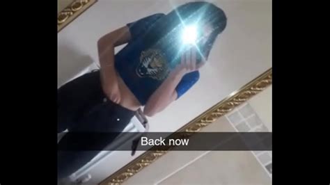 Fingering Her Pussy XNXX