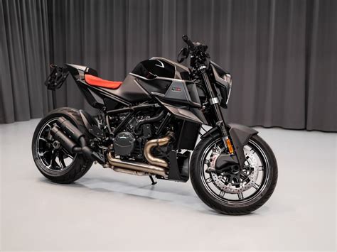 Купить новый Brabus R инжектор передач в Москве чёрный naked bike года по цене