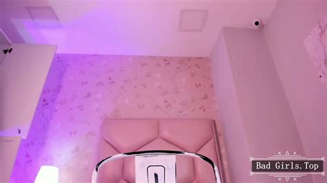 Petite Big Natural Boobs Babe Closeup Pussy Play