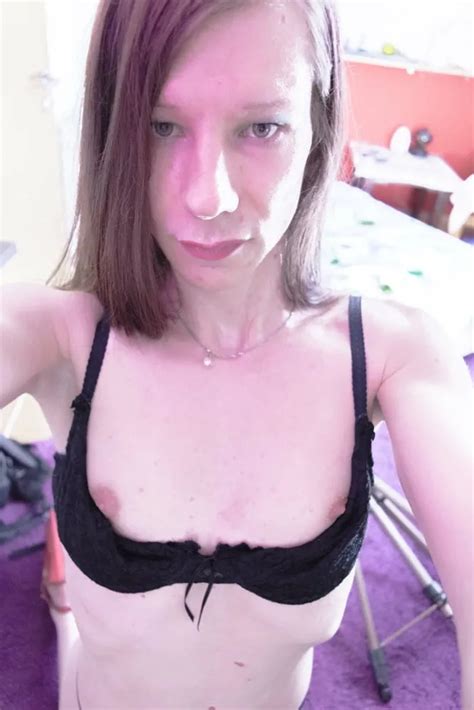 Sneak A Peak From A Customer Gallery 11 Nude Pics XHamster