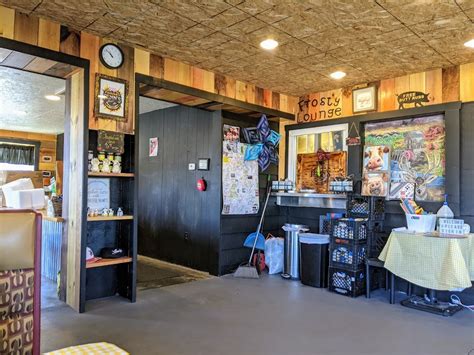 Jenn S Smokin Hot Frosty Lounge Ellenburg Center NY 12934 Menu Reviews Hours Contact