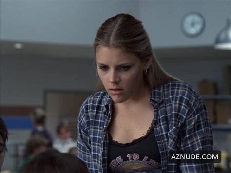 FREAKS AND GEEKS NUDE SCENES AZNude