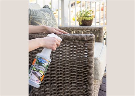 how to clean wicker chairs
