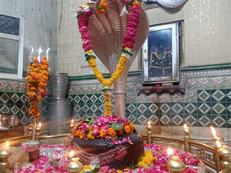 Devotees Gathered In Baba Baijnath Mahadev Temple Since Morning More